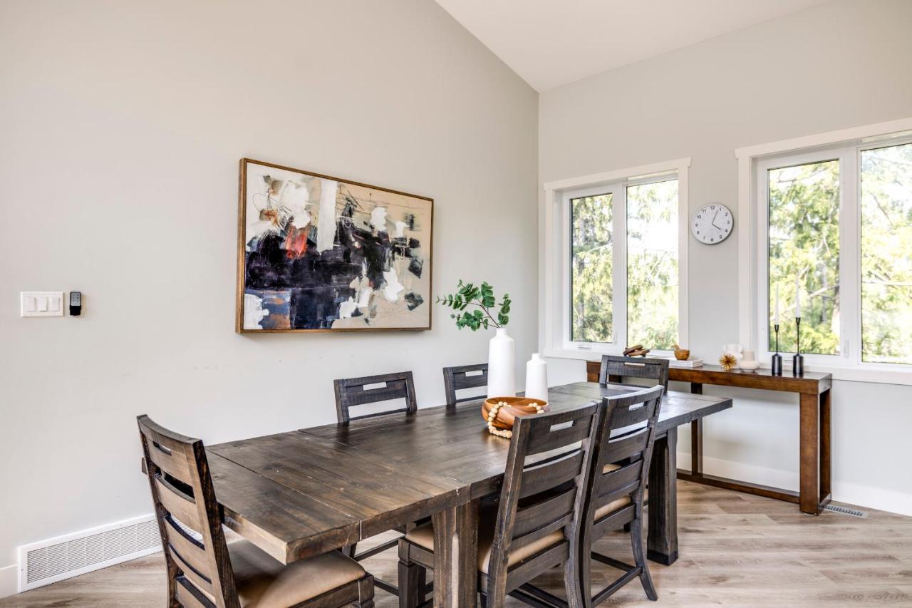 Ski In Ski Out With Huge Game Room And Hot Tub Fernie Exterior foto