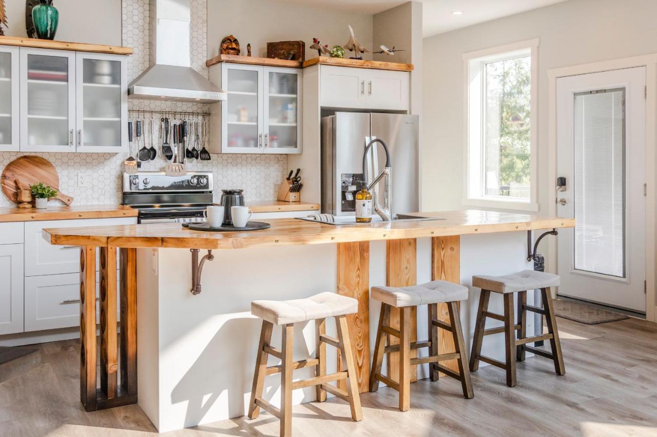 Ski In Ski Out With Huge Game Room And Hot Tub Fernie Exterior foto