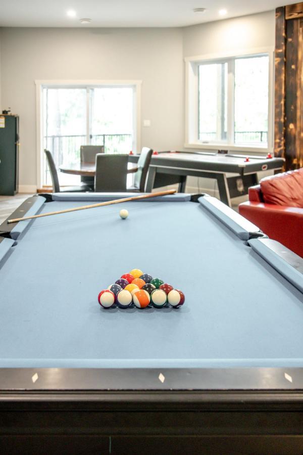 Ski In Ski Out With Huge Game Room And Hot Tub Fernie Exterior foto