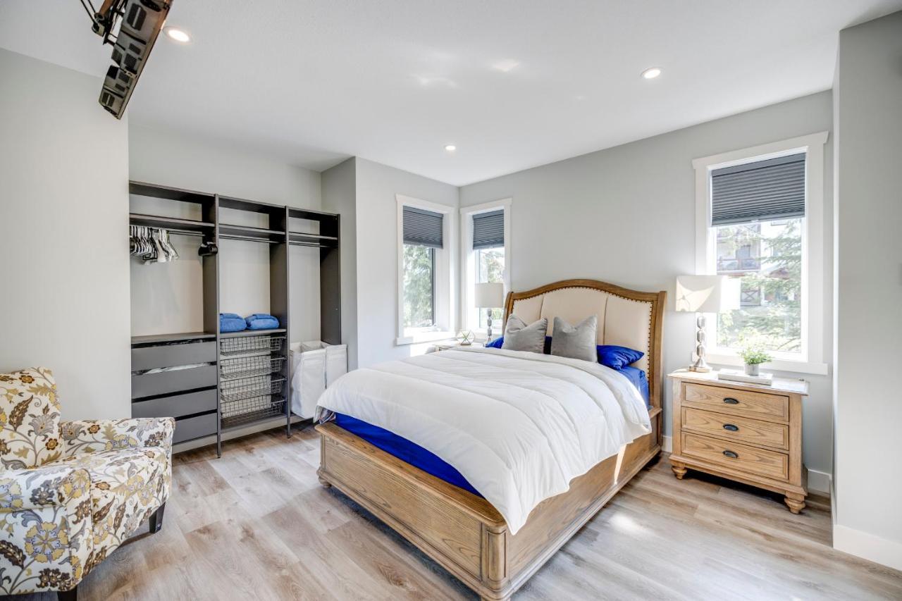 Ski In Ski Out With Huge Game Room And Hot Tub Fernie Exterior foto