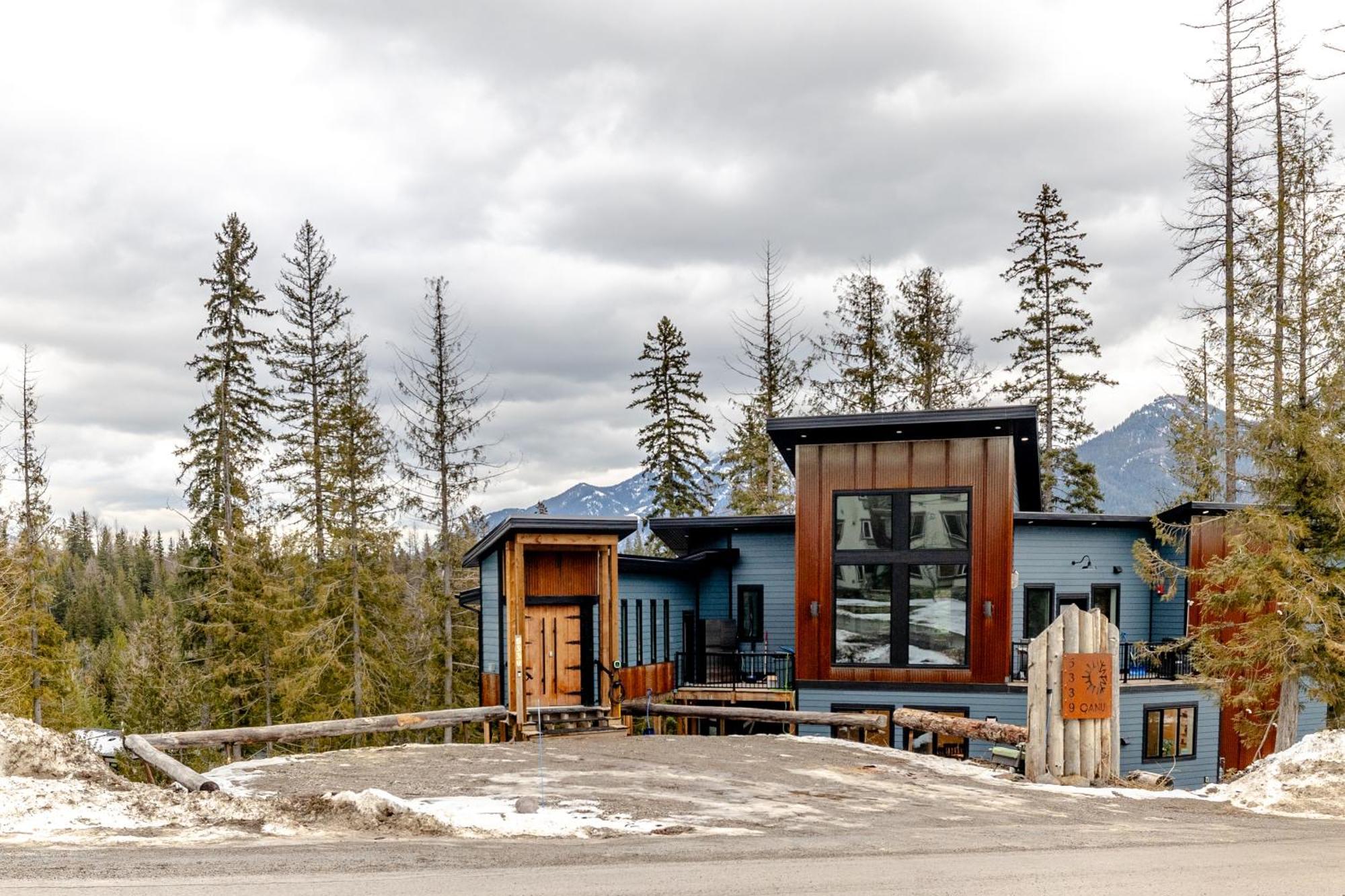 Ski In Ski Out With Huge Game Room And Hot Tub Fernie Exterior foto